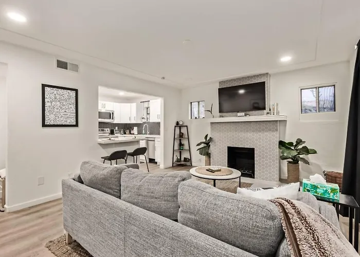 Holiday home Remodeled 2br Phx Gem With Free Parking Phoenix