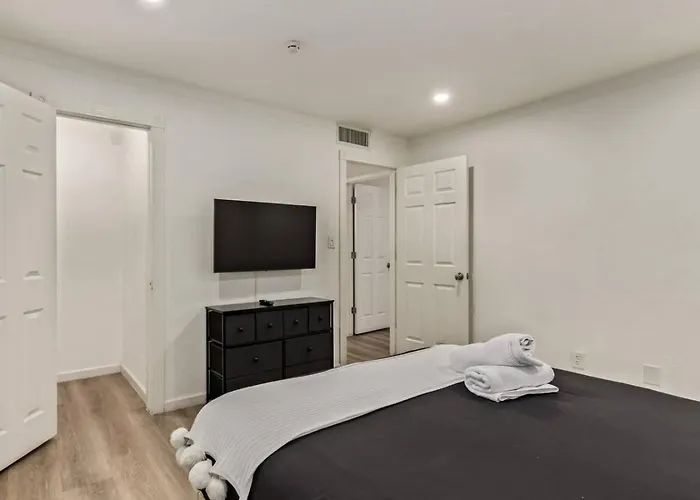 Holiday home Remodeled 2br Phx Gem With Free Parking *