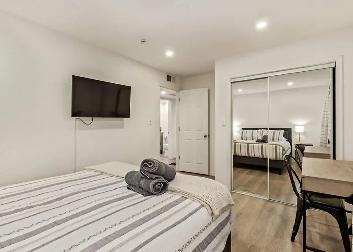 Remodeled 2br Phx Gem With Free Parking Holiday home *
